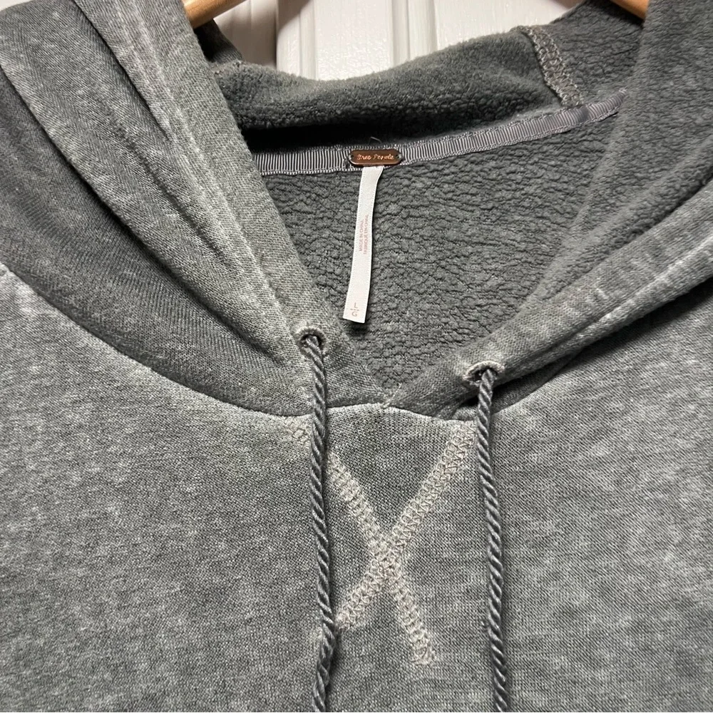 Free People Gray Hoodie Striped Cuffs Lightweight Casual Beach Size Large Terry